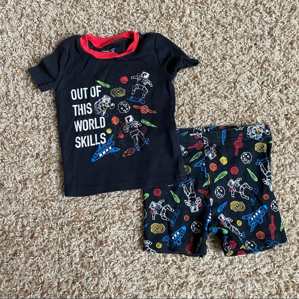 Children's Place Pajama Set Out of this World Skills Skateboard Astronaut